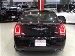 کرایسلەر 300